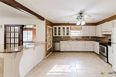 1209 Moss Lane, Cuero, TX 77954 - Photo 17