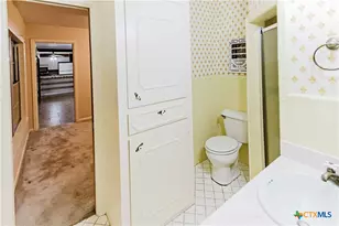 1209 Moss Ln, Cuero, TX 77954 - Photo 23