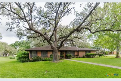 1209 Moss Lane, Cuero, TX 77954 - Photo 35