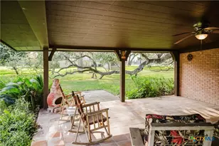 1209 Moss Ln, Cuero, TX 77954 - Photo 7