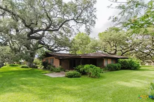 1209 Moss Ln, Cuero, TX 77954 - Photo 15