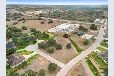 101 & 103 Pin Oak Circle, Cuero, TX 77954 - Photo 9