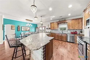 452 County Rd 470, Chilton, TX 76632 - Photo 9