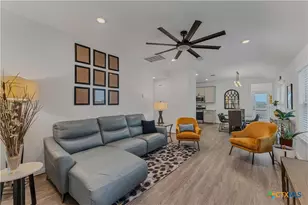 1974 Flametree Ave, New Braunfels, TX 78132 - Photo 3