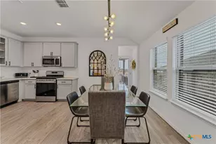 1974 Flametree Ave, New Braunfels, TX 78132 - Photo 9