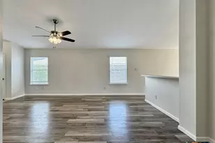 916 Gentry Dr, Leander, TX 78641 - Photo 13