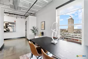 219 S 4th St, Waco, TX 76701 - Photo 9