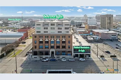 219 S 4th Street #608, Waco, TX 76701 - Photo 1