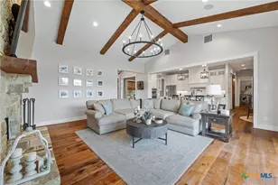 1665 Sunflower Trail, Luling, TX 78648 - Photo 11