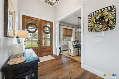 1665 Sunflower Trail, Luling, TX 78648 - Photo 5