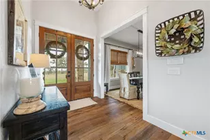 1665 Sunflower Trail, Luling, TX 78648 - Photo 5