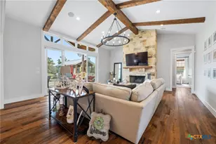 1665 Sunflower Trail, Luling, TX 78648 - Photo 9