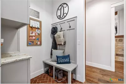 1665 Sunflower Trail, Luling, TX 78648 - Photo 35