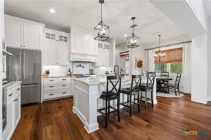 1665 Sunflower Trail, Luling, TX 78648 - Photo 15