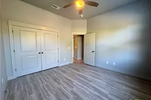 290 Hugo Rd, San Marcos, TX 78666 - Photo 17