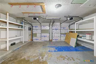 1310 Ruiz Dr, Killeen, TX 76543 - Photo 17