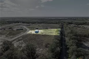 139 Azalea Ct, Dale, TX 78616 - Photo 5