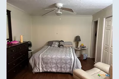 613 E Broadway Street #5, Cuero, TX 77954 - Photo 17