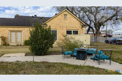 613 E Broadway Street #5, Cuero, TX 77954 - Photo 29