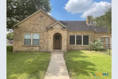 613 E Broadway Street #5, Cuero, TX 77954 - Photo 1