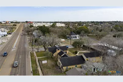 613 E Broadway Street #5, Cuero, TX 77954 - Photo 31