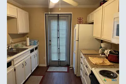 613 E Broadway Street #5, Cuero, TX 77954 - Photo 19