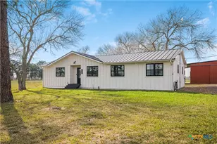 [Address not provided], Yoakum, TX 77995 - Photo 9