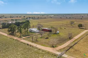 [Address not provided], Yoakum, TX 77995 - Photo 3