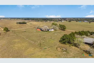 [Address not provided], Yoakum, TX 77995 - Photo 5