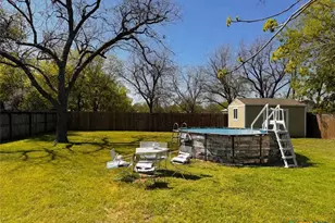 231 S Evie St, Bartlett, TX 76511 - Photo 13