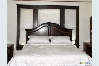 231 S Evie Street, Bartlett, TX 76511 - Photo 7