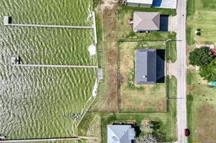 1504 W Bayshore Dr, Palacios, TX 77465 - Photo 47