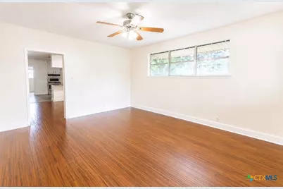 633 Tutt Avenue, Taft, TX 78390 - Photo 3