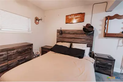 633 Tutt Avenue, Taft, TX 78390 - Photo 11