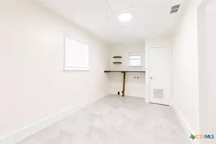 633 Tutt Ave, Taft, TX 78390 - Photo 15