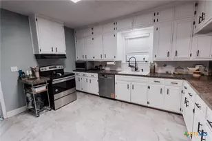 633 Tutt Ave, Taft, TX 78390 - Photo 3