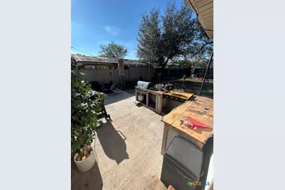 633 Tutt Avenue, Taft, TX 78390 - Photo 17