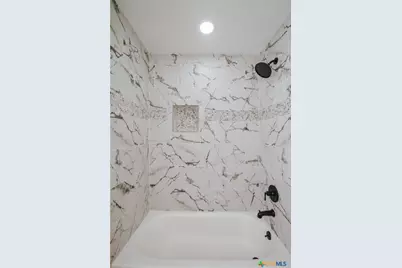 702 E Airline Road, Victoria, TX 77901 - Photo 11