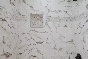 702 E Airline Rd, Victoria, TX 77901 - Photo 11