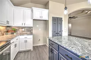 3106 Pitchfork Cir, Belton, TX 76513 - Photo 13