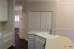 504 Vista Cove, Victoria, TX 77904 - Photo 7