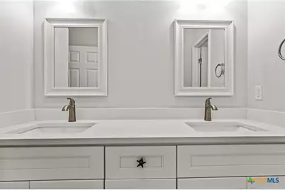 930 Redwood Avenue, Rockport, TX 78382 - Photo 13