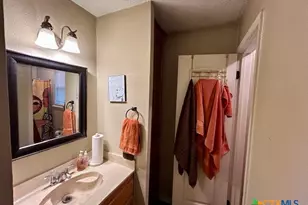 211 Newhaven St, Victoria, TX 77904 - Photo 23