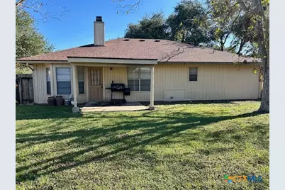 211 Newhaven Street, Victoria, TX 77904 - Photo 3