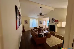 211 Newhaven St, Victoria, TX 77904 - Photo 5