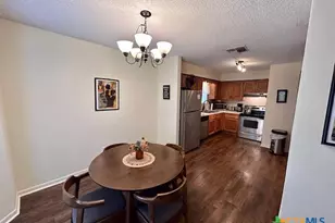 211 Newhaven St, Victoria, TX 77904 - Photo 7