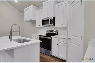 124 Morris Court, McGregor, TX 76657 - Photo 11