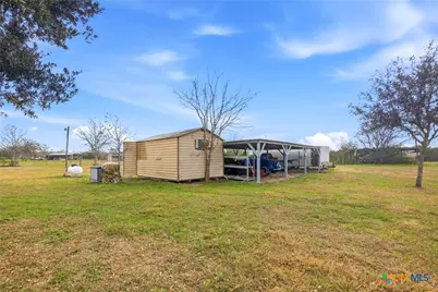 1739 Old Goliad Road, Victoria, TX 77905 - Photo 37