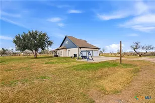 1739 Old Goliad Rd, Victoria, TX 77905 - Photo 35