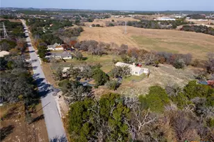 1003 N Ridge St, Lampasas, TX 76550 - Photo 5
